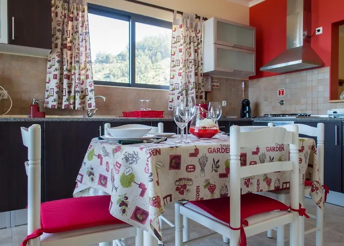 “venik House” Sea_mountains_relaxing_barbecue *